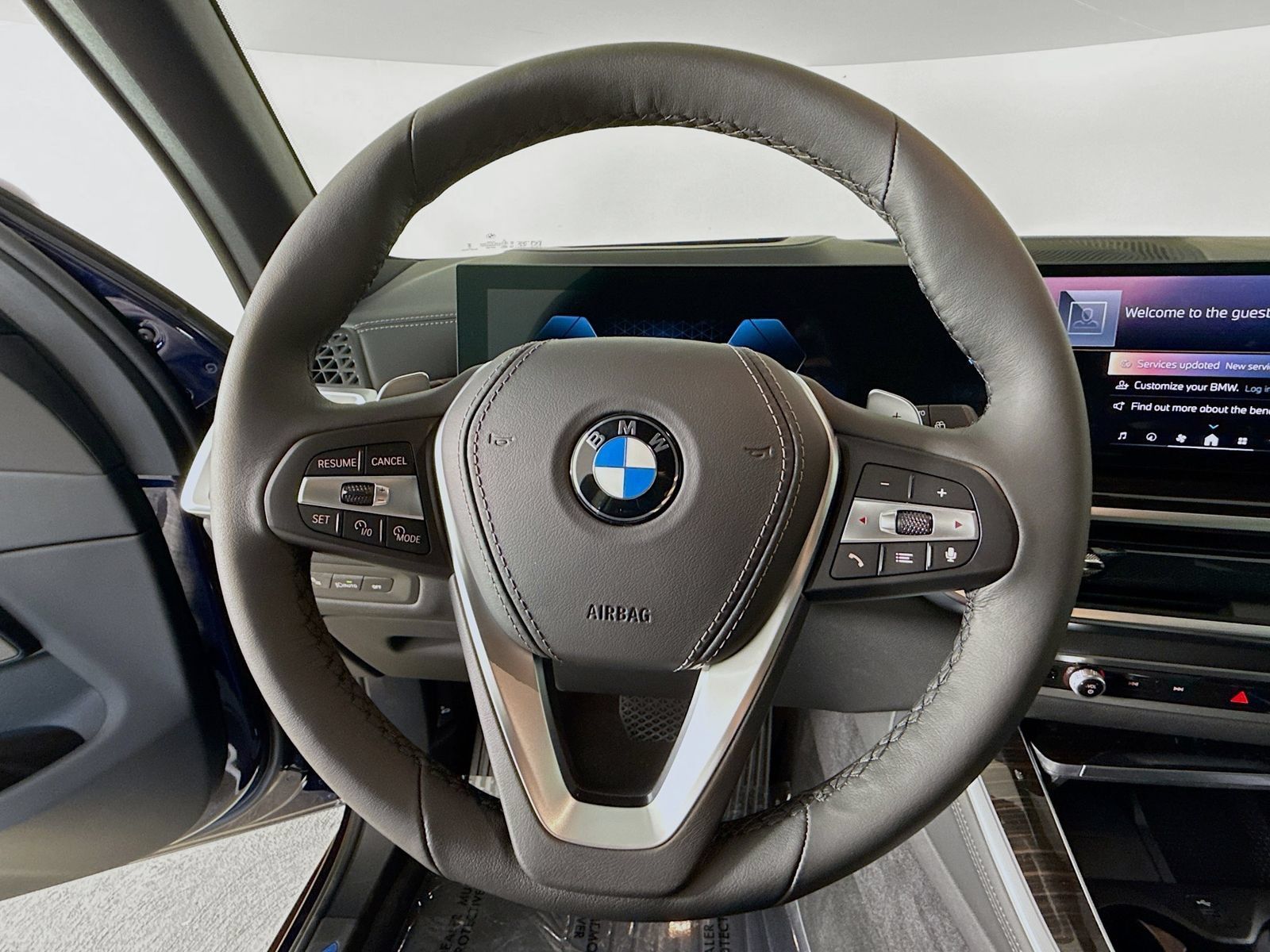 Used 2026 BMW X5 sDrive40i w/ Premium Package RWD image 11