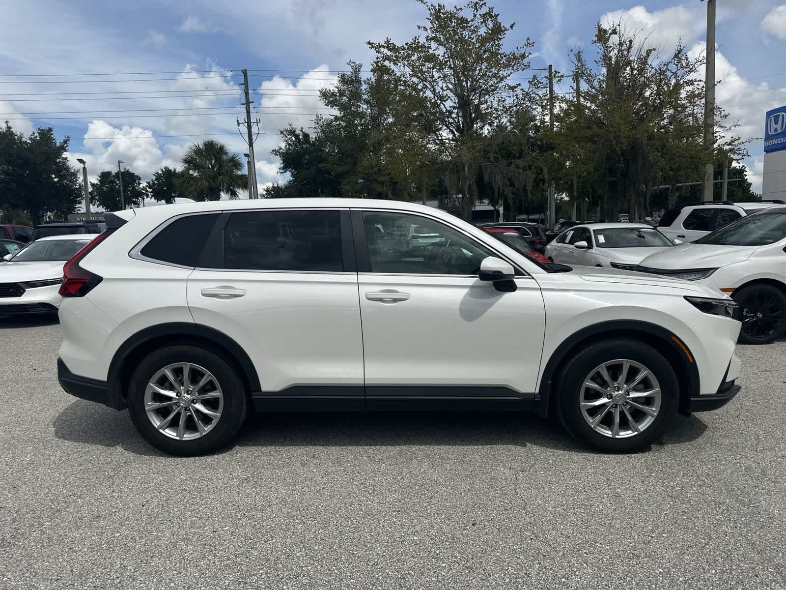 Used 2025 Honda CR-V EX image 7