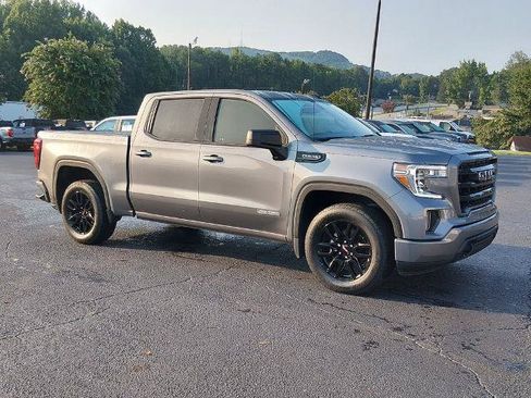 Used 2022 GMC Sierra 1500 Elevation AWD/4WD image 2