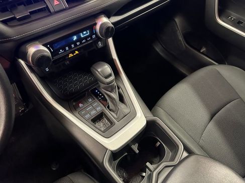 Certified 2025 Toyota RAV4 LE AWD/4WD image 23