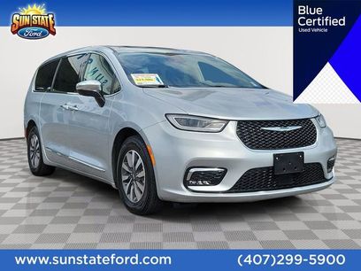Used 2023 Chrysler Pacifica Limited