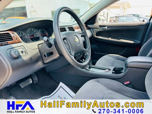 Used 2015 Chevrolet Impala LT w/ LT Sunroof Package FWD image 11