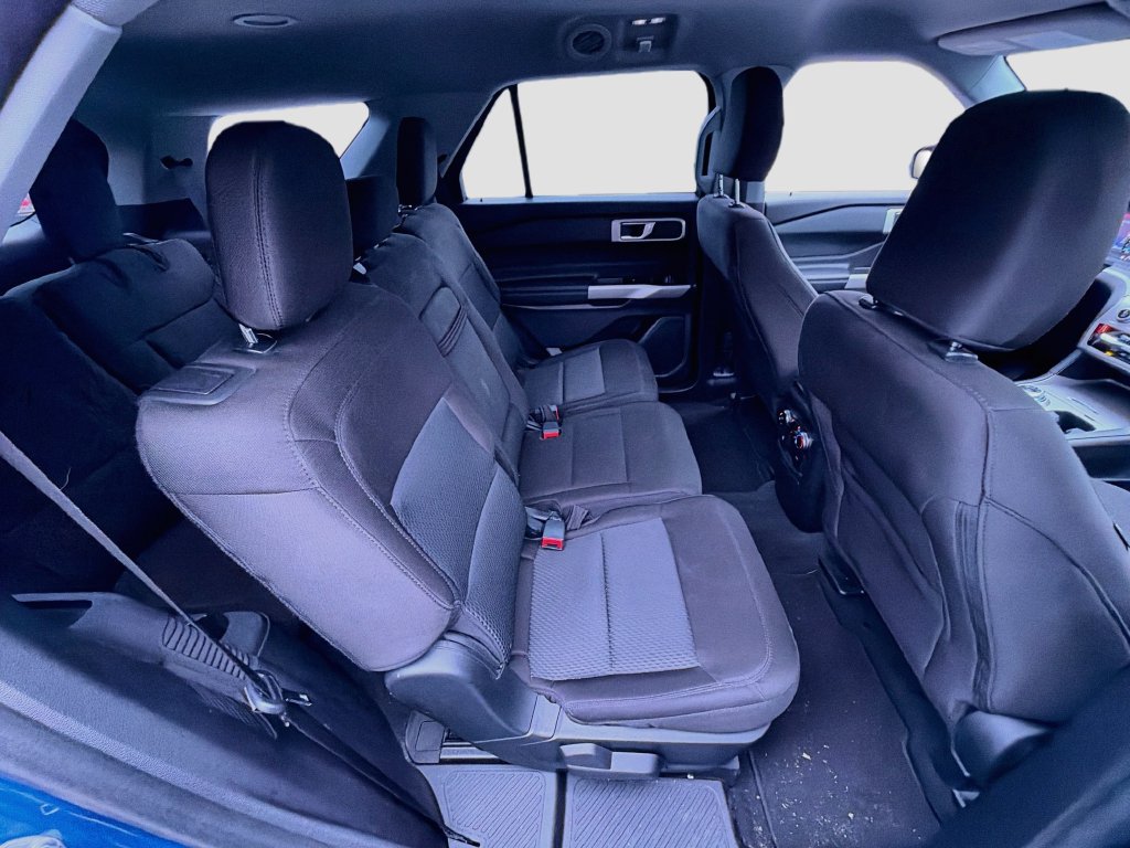 Used 2022 Ford Explorer XLT AWD/4WD image 27