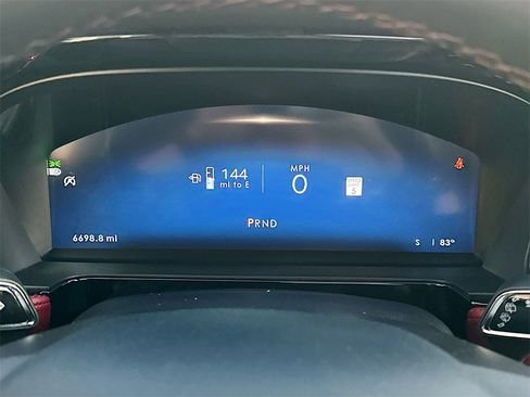 Used 2025 Lincoln Corsair Reserve image 12