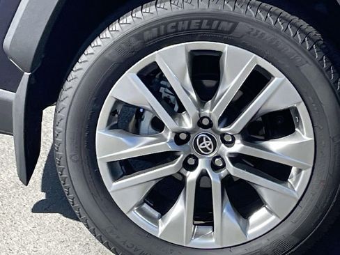 Used 2025 Toyota RAV4 XLE Premium image 13