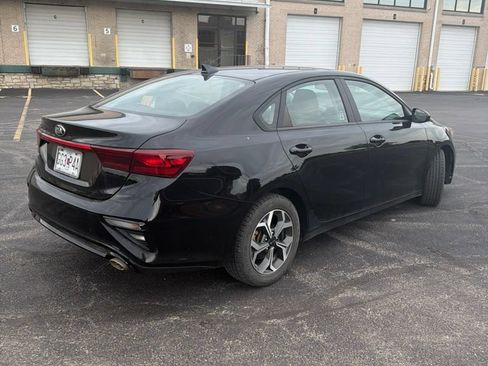 Used 2021 Kia Forte LXS FWD image 4