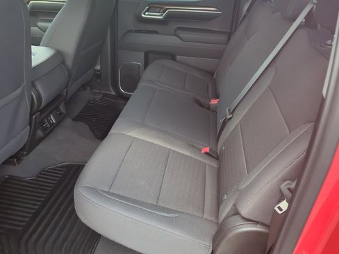 Used 2024 Chevrolet Silverado 1500 LT image 25