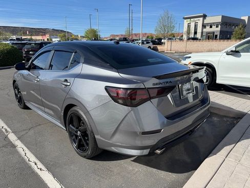 Used 2023 Nissan Sentra SR w/ Midnight Edition Package image 5