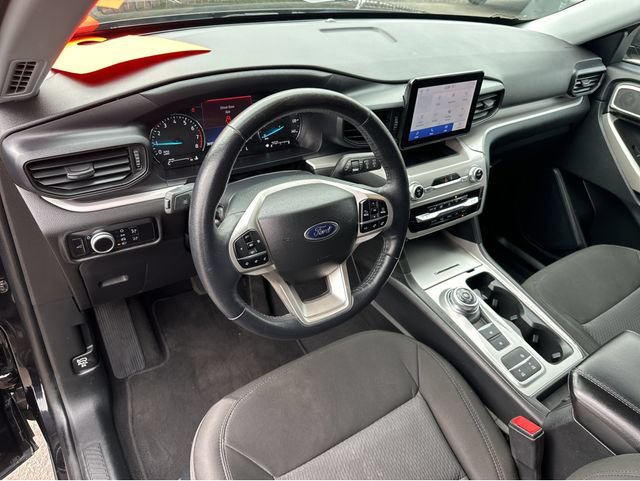 Used 2023 Ford Explorer XLT RWD image 6