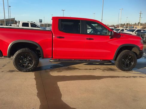 Used 2025 Chevrolet Silverado 1500 ZR2 AWD/4WD image 8