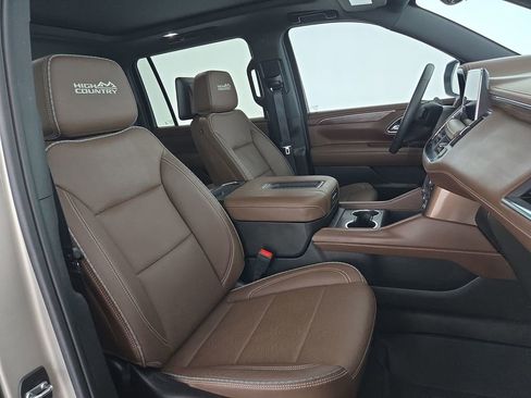 Used 2024 Chevrolet Suburban High Country w/ Max Trailering Package image 35