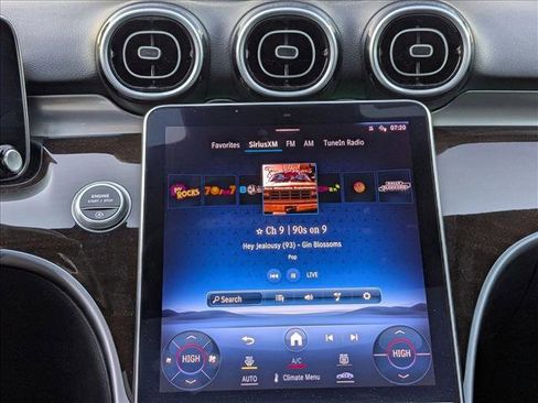 Used 2022 Mercedes-Benz C 300 C 300 image 17