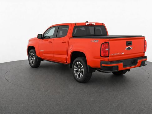 Used 2019 Chevrolet Colorado Z71 AWD/4WD image 3
