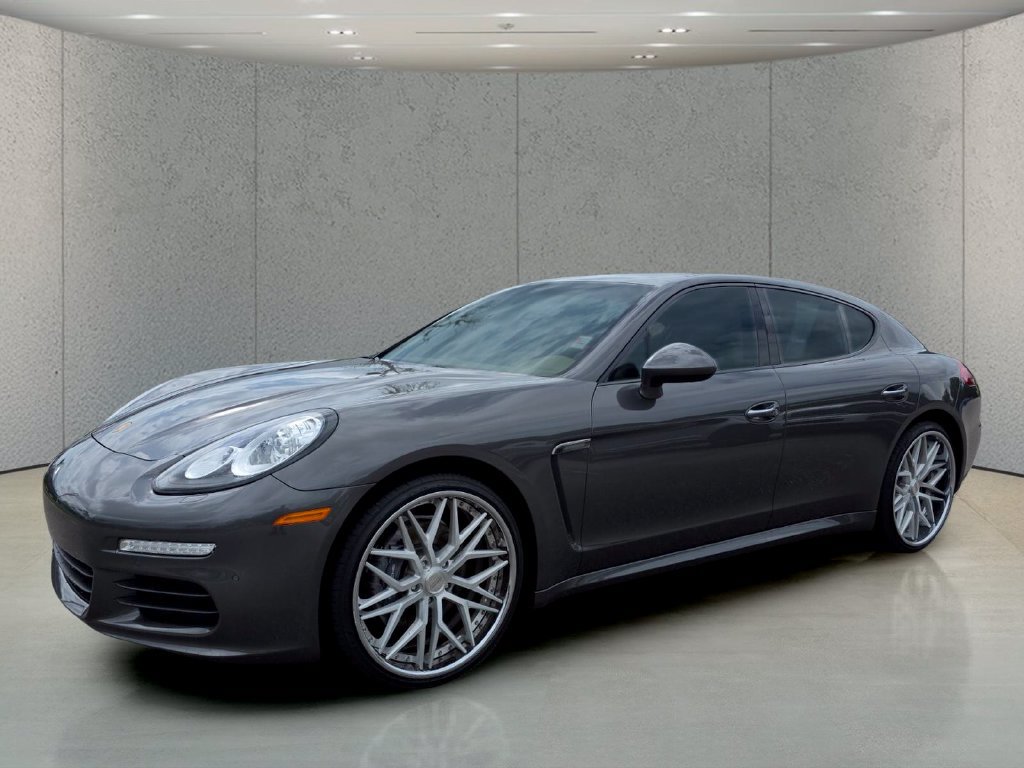 Used 2014 Porsche Panamera 4 AWD/4WD image 11