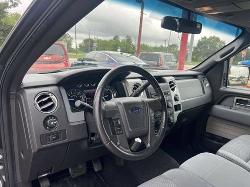 Used 2011 Ford F150 XLT w/ XLT Chrome Pkg image 12
