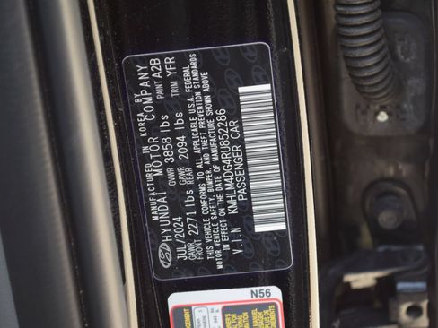 Used 2024 Hyundai Elantra SEL FWD image 26