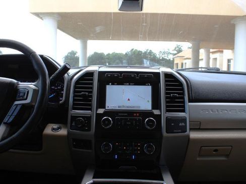 Used 2019 Ford F250 Lariat w/ Lariat Ultimate Package AWD/4WD image 36