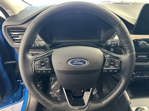 Used 2021 Ford Escape SEL w/ Technology Package image 17