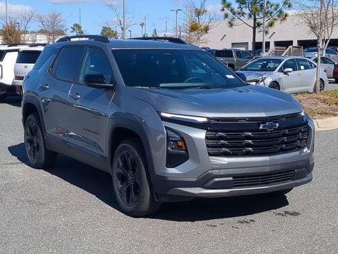 New 2026 Chevrolet Equinox LT w/ Midnight Edition image 3