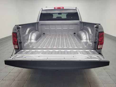 Used 2021 RAM 1500 Classic SLT RWD image 29