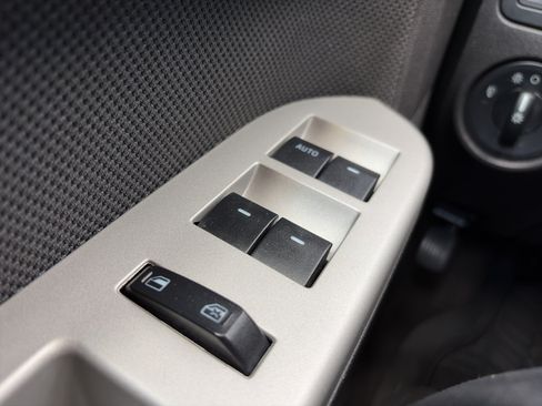 Used 2009 Ford Escape XLT AWD/4WD image 22
