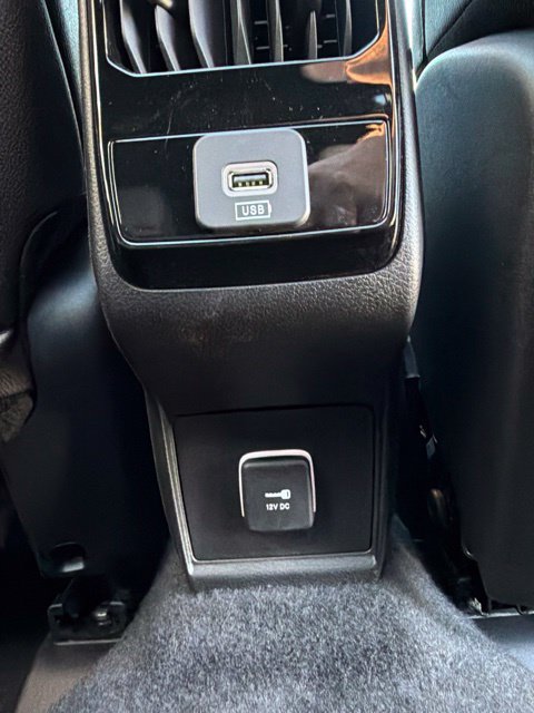 Certified 2025 Jeep Compass Limited w/ Sun & Sound Group AWD/4WD image 13