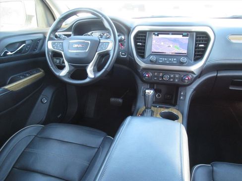 Used 2019 GMC Acadia Denali w/ Technology Package image 14