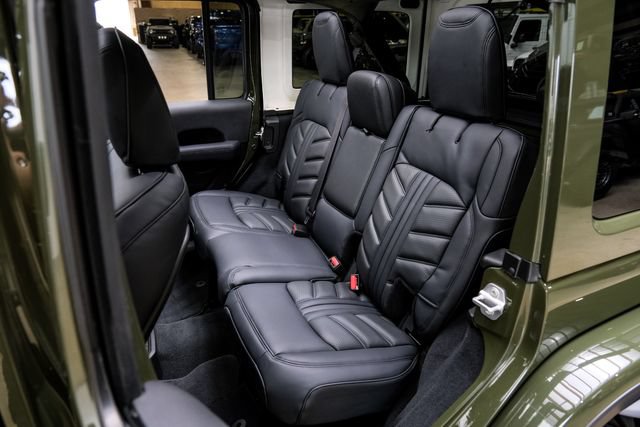 Used 2024 Jeep Wrangler Unlimited Rubicon 392 AWD/4WD image 92