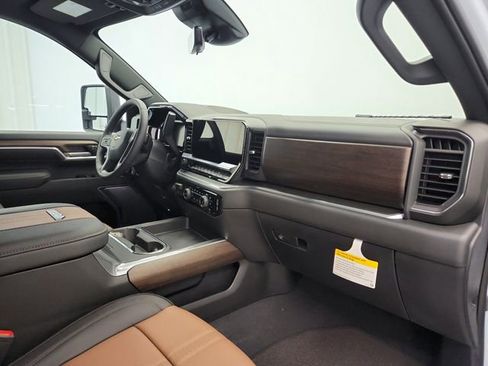 New 2026 Chevrolet Silverado 3500 High Country w/ High Country Premium Package AWD/4WD image 40