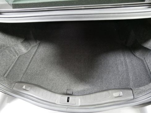 Used 2014 Ford Fusion SE w/ Equipment Group 202A image 18