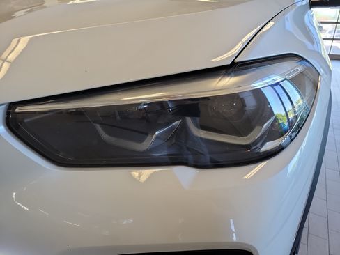 Used 2021 BMW X5 xDrive40i w/ Convenience Package AWD/4WD image 9