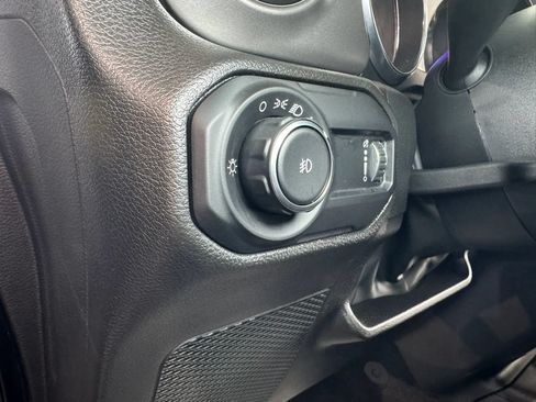 Used 2023 Jeep Wrangler Sport AWD/4WD image 19