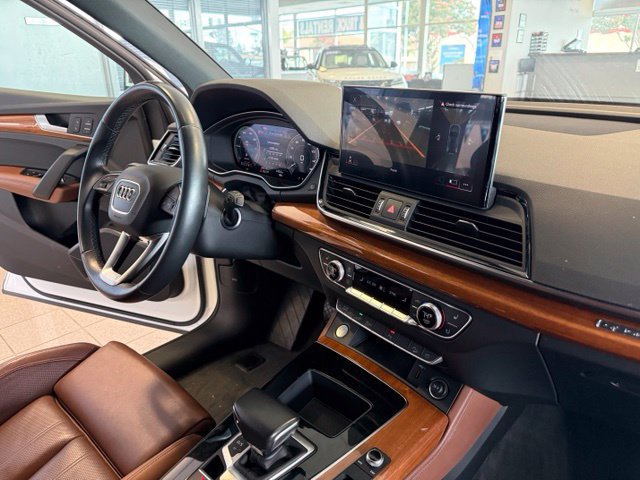 Used 2021 Audi Q5 e Premium Plus AWD/4WD image 27