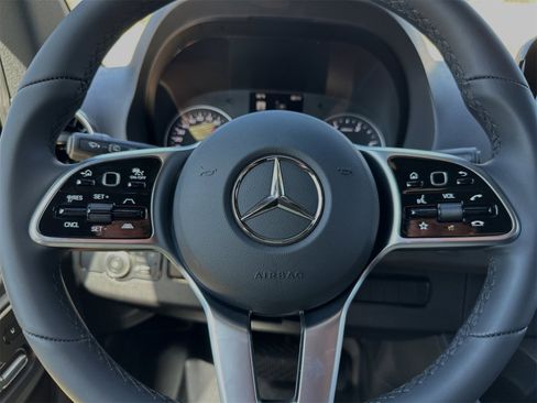 Used 2024 Mercedes-Benz Sprinter 2500 image 26