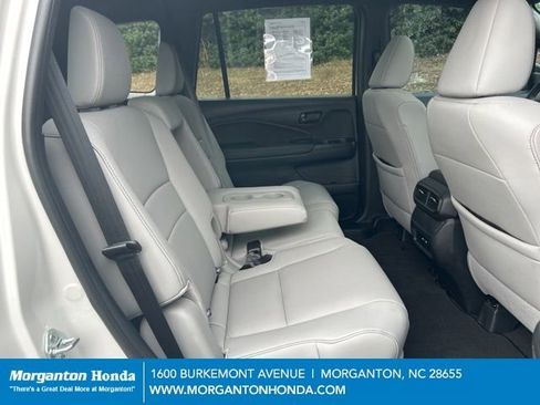 Used 2024 Honda Passport EX-L image 37