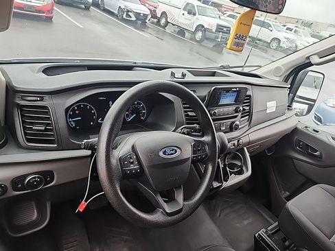 Used 2020 Ford Transit 250 Medium Roof RWD image 4