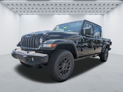 New 2025 Jeep Gladiator Sport AWD/4WD image 8