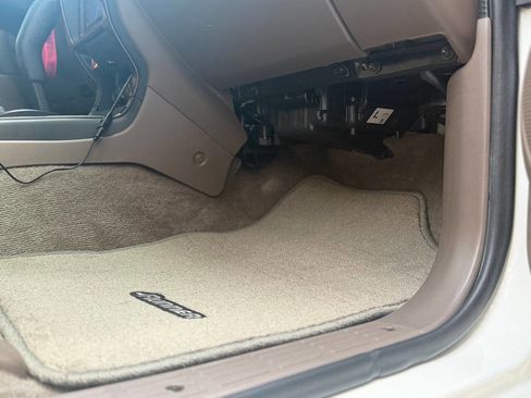 Used 2001 Toyota 4Runner SR5 image 79