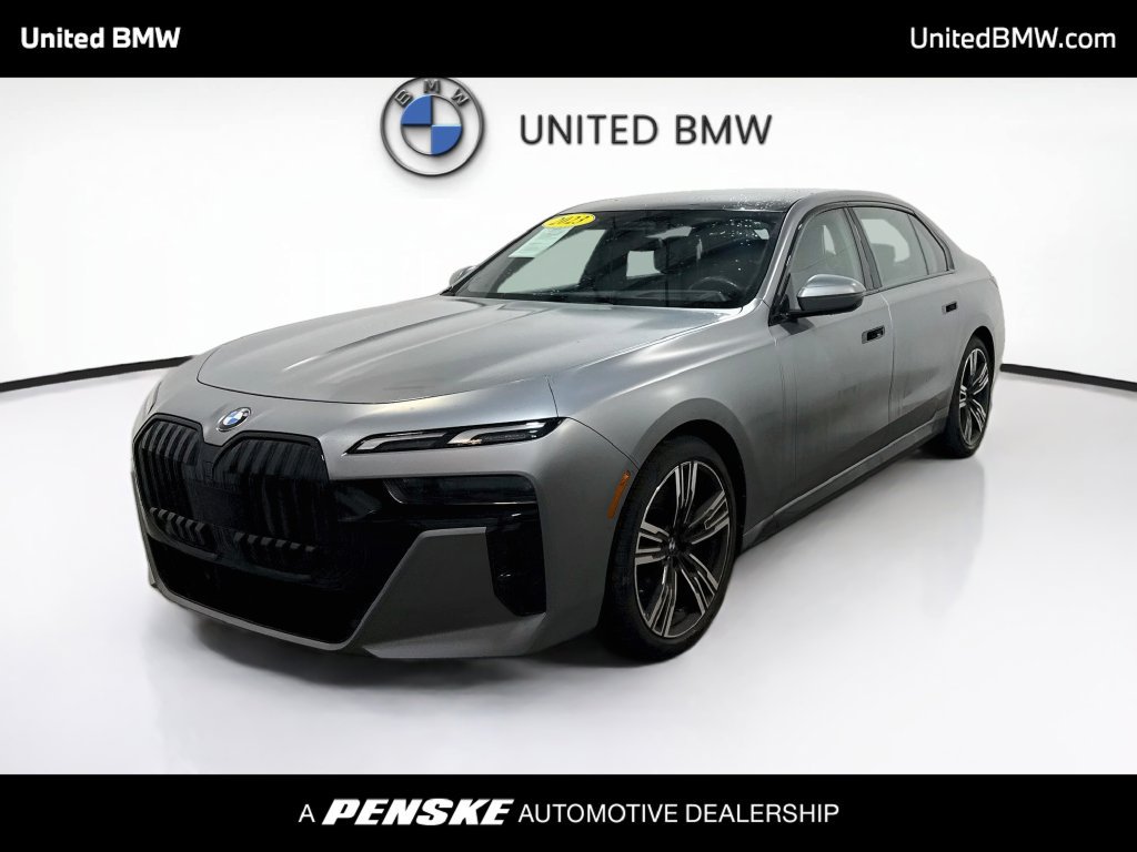 Used 2023 BMW 740i RWD image 1