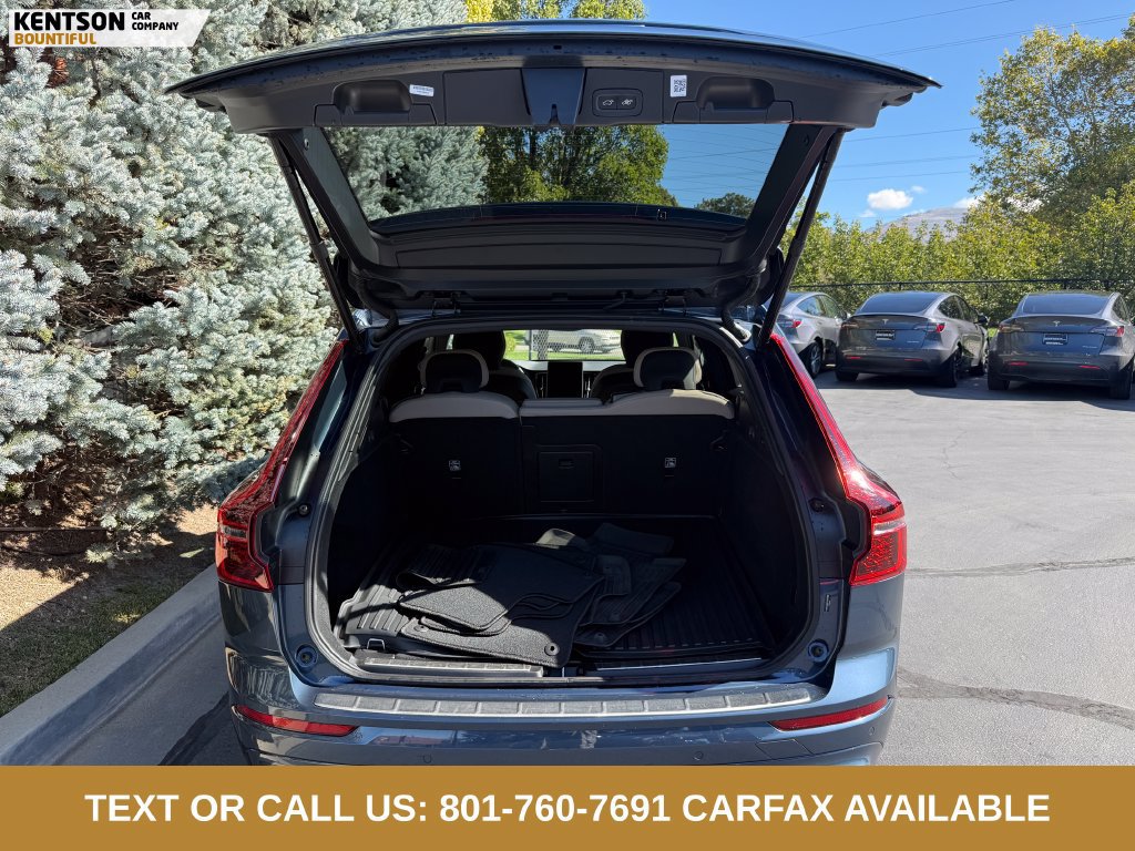 Used 2026 Volvo XC60 B5 Plus AWD/4WD image 32