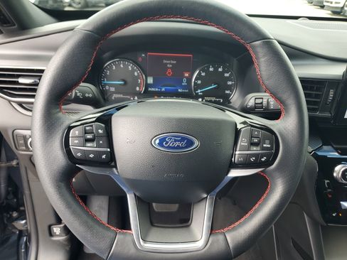 Used 2024 Ford Explorer ST-Line w/ Class IV Trailer Tow Package image 27