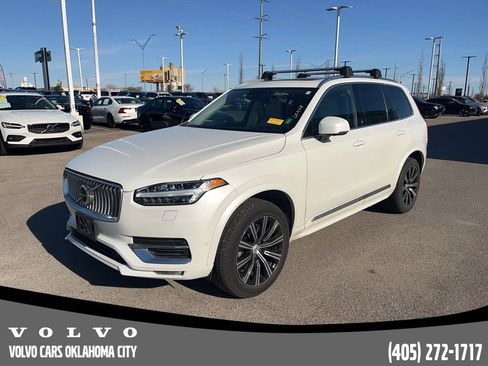 Certified 2023 Volvo XC90 B5 Plus image 1