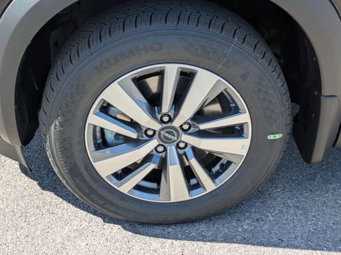 New 2026 Nissan Pathfinder SL FWD image 4
