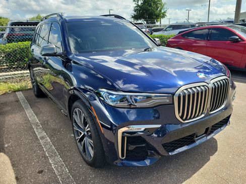 Used 2022 BMW X7 M50i w/ Dynamic Handling Package AWD/4WD image 2