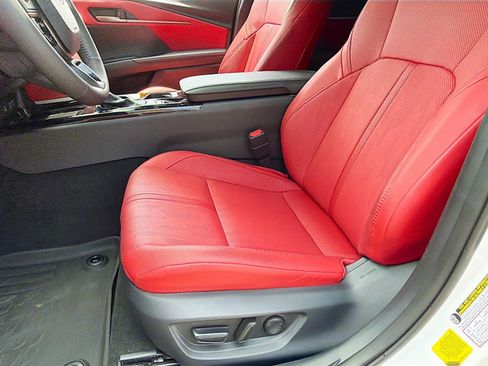 Used 2025 Toyota Camry XSE FWD image 32