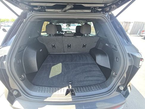Used 2025 Chevrolet Equinox LT FWD image 26