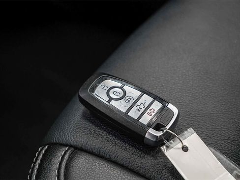 Used 2021 Ford F250 Lariat image 28