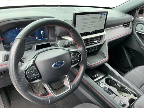 Used 2025 Ford Explorer ST-Line AWD/4WD image 24