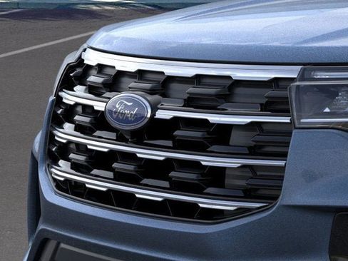 New 2026 Ford Explorer Active w/ Active Comfort Package image 17