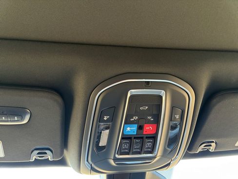 New 2026 Jeep Grand Wagoneer Limited AWD/4WD image 11